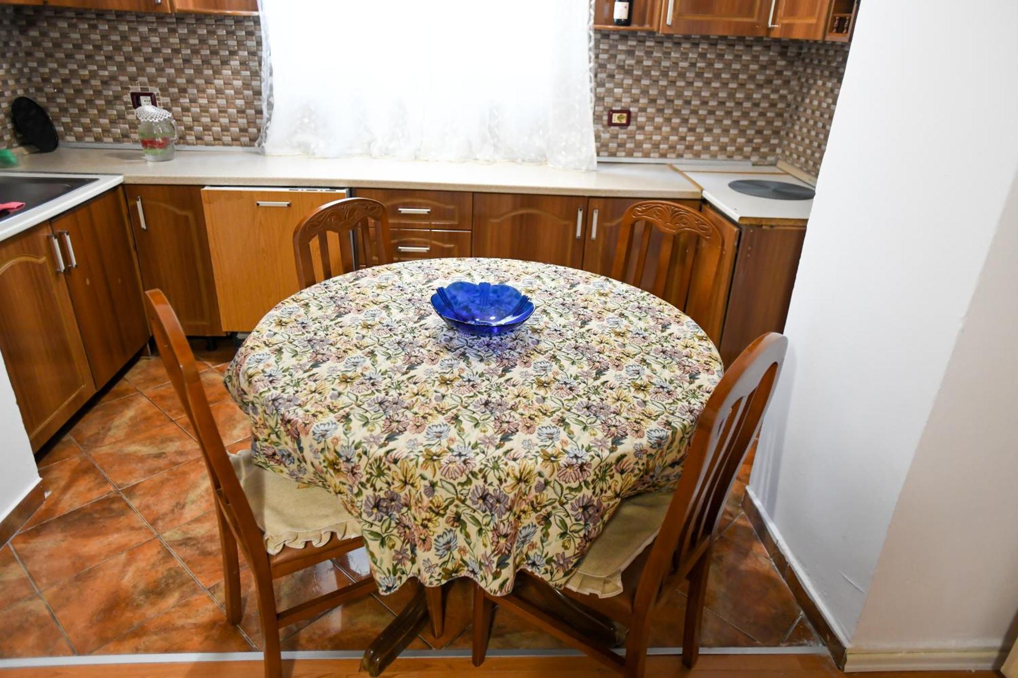 Ferienwohnung Gast Haus Bojaxhiu Berat Exterior foto