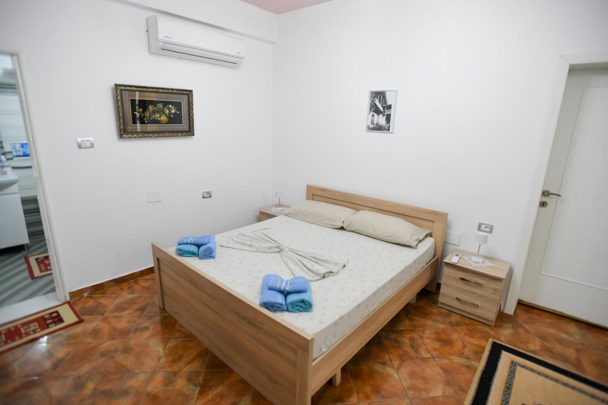 Ferienwohnung Gast Haus Bojaxhiu Berat Exterior foto
